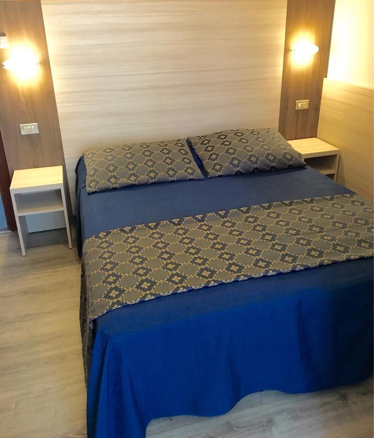 Hotel Della Motta Bellaria-Igea Marina Exteriör bild