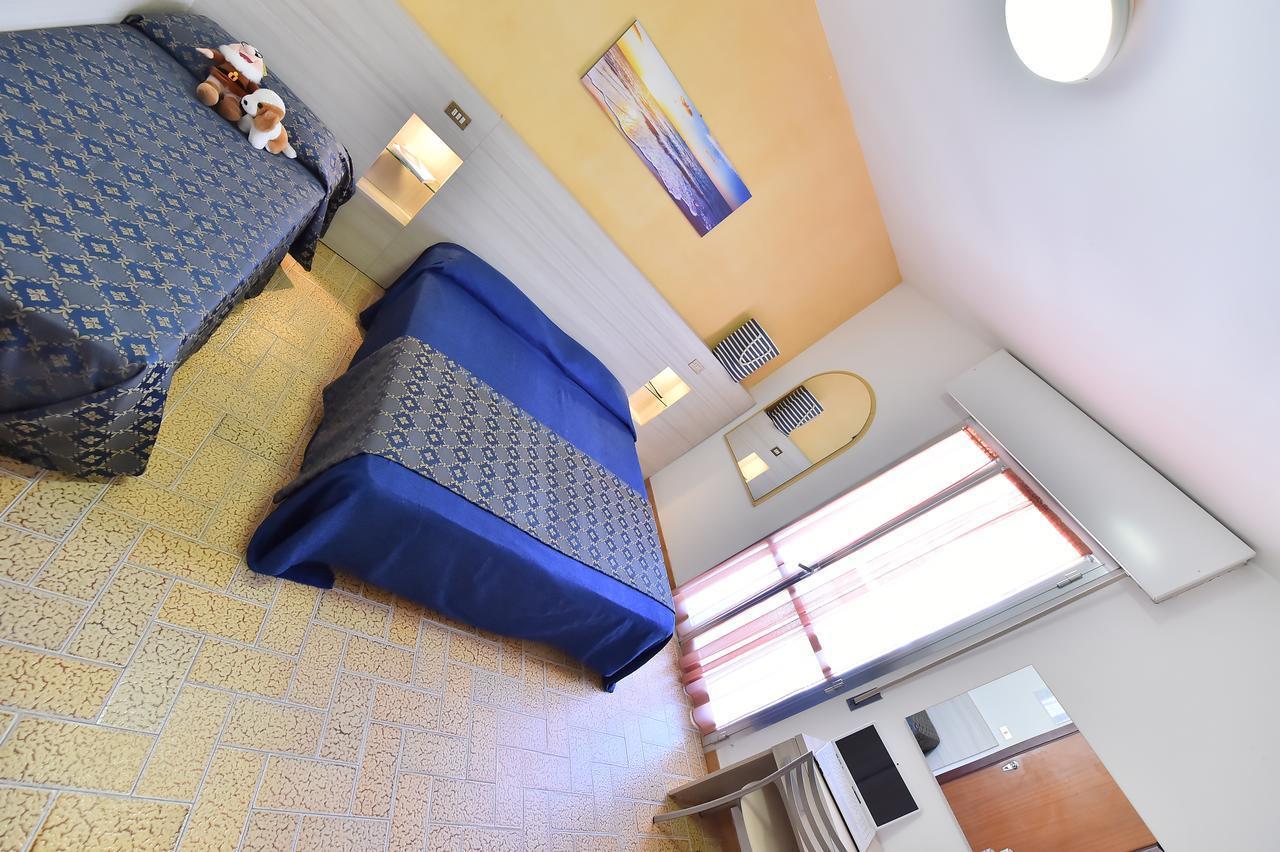 Hotel Della Motta Bellaria-Igea Marina Exteriör bild
