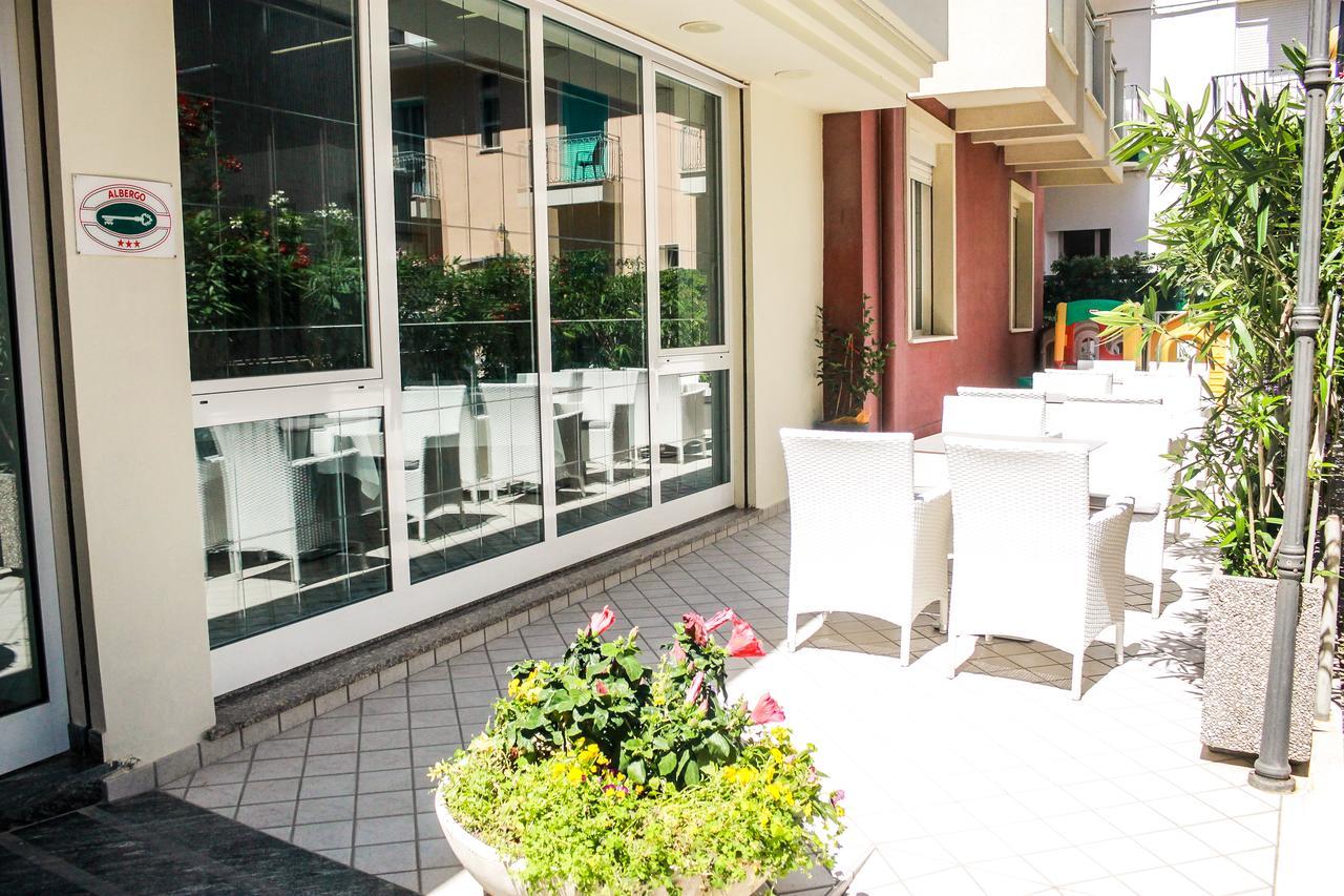 Hotel Della Motta Bellaria-Igea Marina Exteriör bild